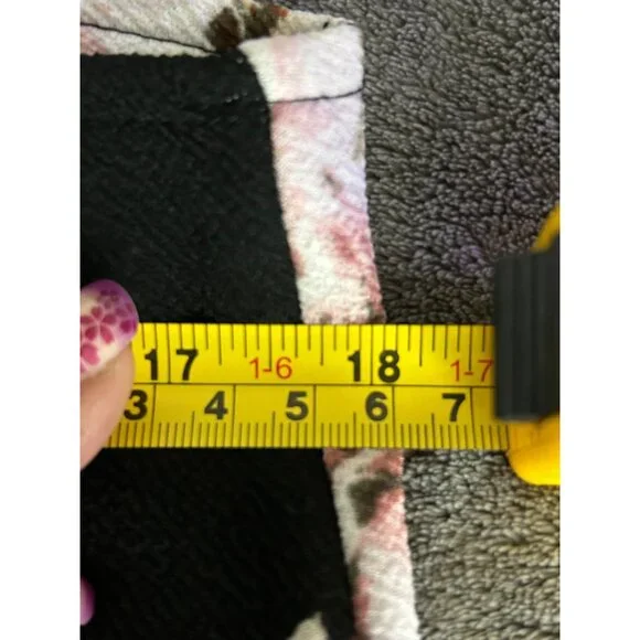 NY Invasion  Floral Pencil Skirt Size 2X - Picture 4 of 7